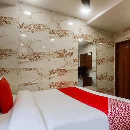 Oyo 63295 T Junction Residency Hotel Bombaj Zewnętrze zdjęcie