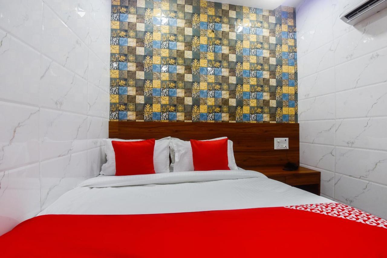 Oyo 63295 T Junction Residency Hotel Bombaj Zewnętrze zdjęcie