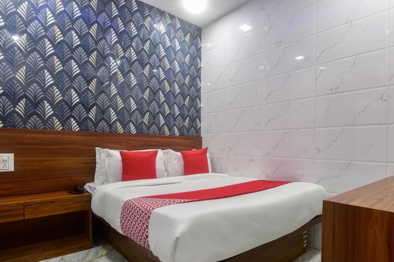 Oyo 63295 T Junction Residency Hotel Bombaj Zewnętrze zdjęcie