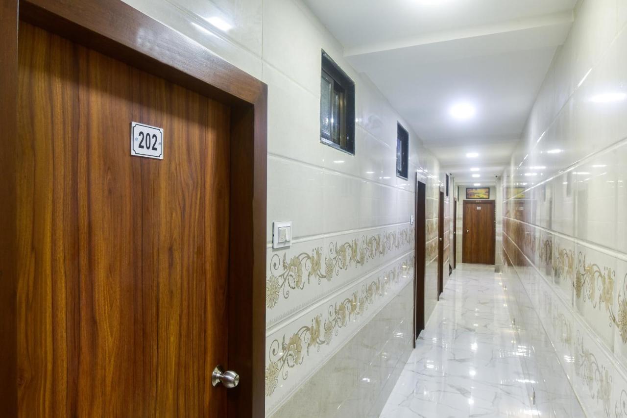 Oyo 63295 T Junction Residency Hotel Bombaj Zewnętrze zdjęcie