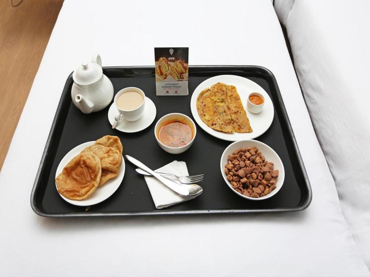 Oyo 63295 T Junction Residency Hotel Bombaj Zewnętrze zdjęcie